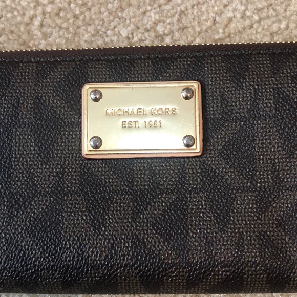 Wristlet - Picture 2 of 4